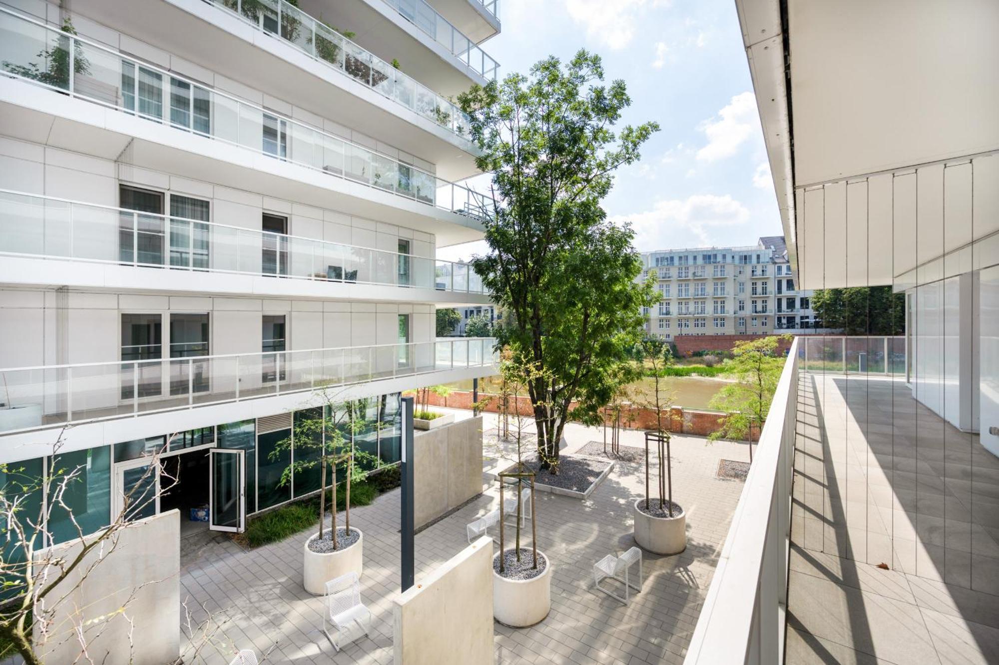 Elegant Apartment With Balcony By The Oder River In Wroclaw By Renters Prestige Exteriör bild